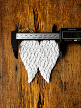 Load image into Gallery viewer, Angel wings ornament