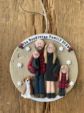 Load image into Gallery viewer, 6 Member custom clay family portrait Christmas ornament