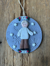Load image into Gallery viewer, 1 Member custom clay Christmas ornament