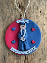 Load image into Gallery viewer, 1 Person Graduate clay Graduation Ornament gift