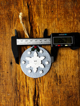 Load image into Gallery viewer, Snowflake Christmas ornament 1
